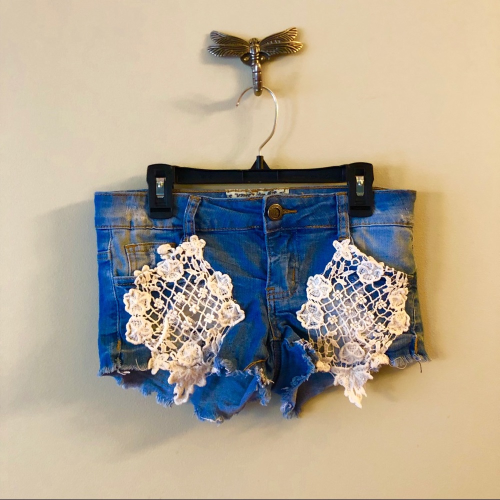 Low-wasted Jean Shorts